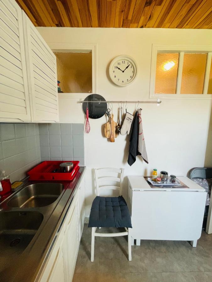 Studio Cosy Avec Parking Et Wifi Gratuit Bagnoles de l'Orne Normandie Luaran gambar