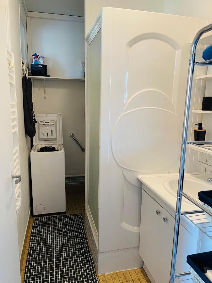Studio Cosy Avec Parking Et Wifi Gratuit Bagnoles de l'Orne Normandie Luaran gambar