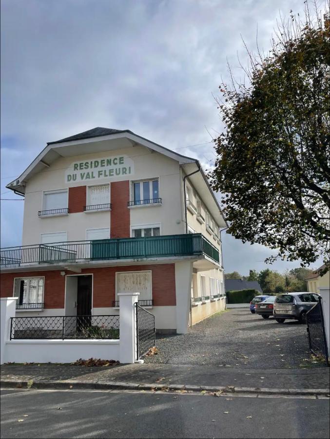 Studio Cosy Avec Parking Et Wifi Gratuit Bagnoles de l'Orne Normandie Luaran gambar